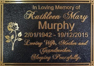 Custom bronze memorial plaque – engraved tribute with photo and inscription for gravesite or remembrance display